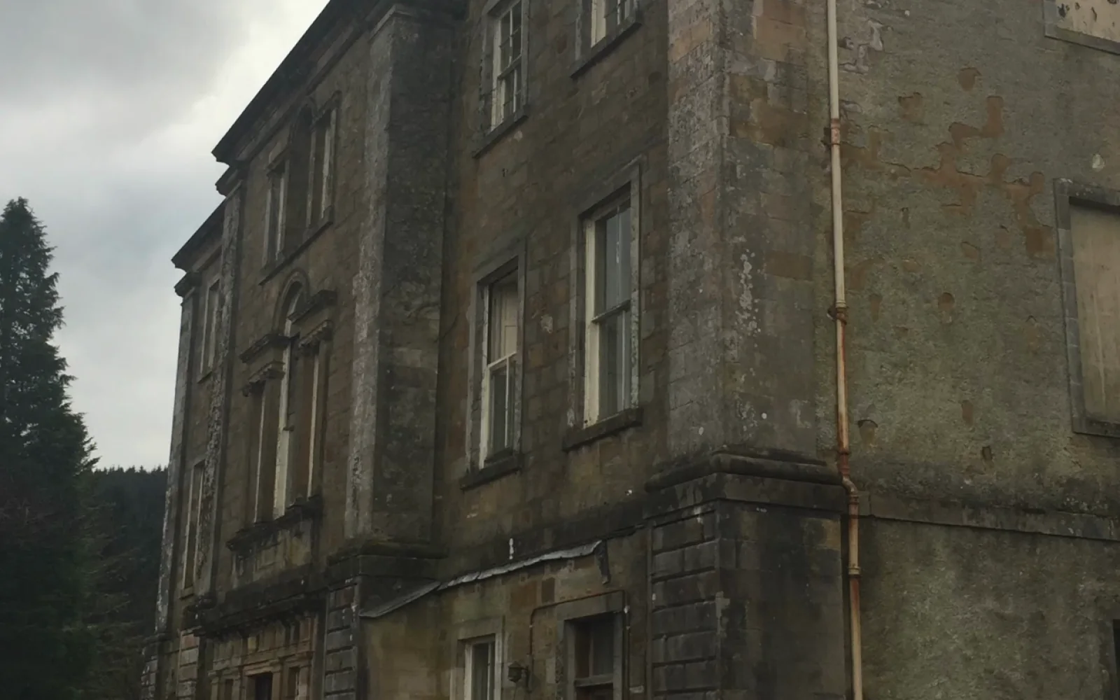 Asknish House before restoration