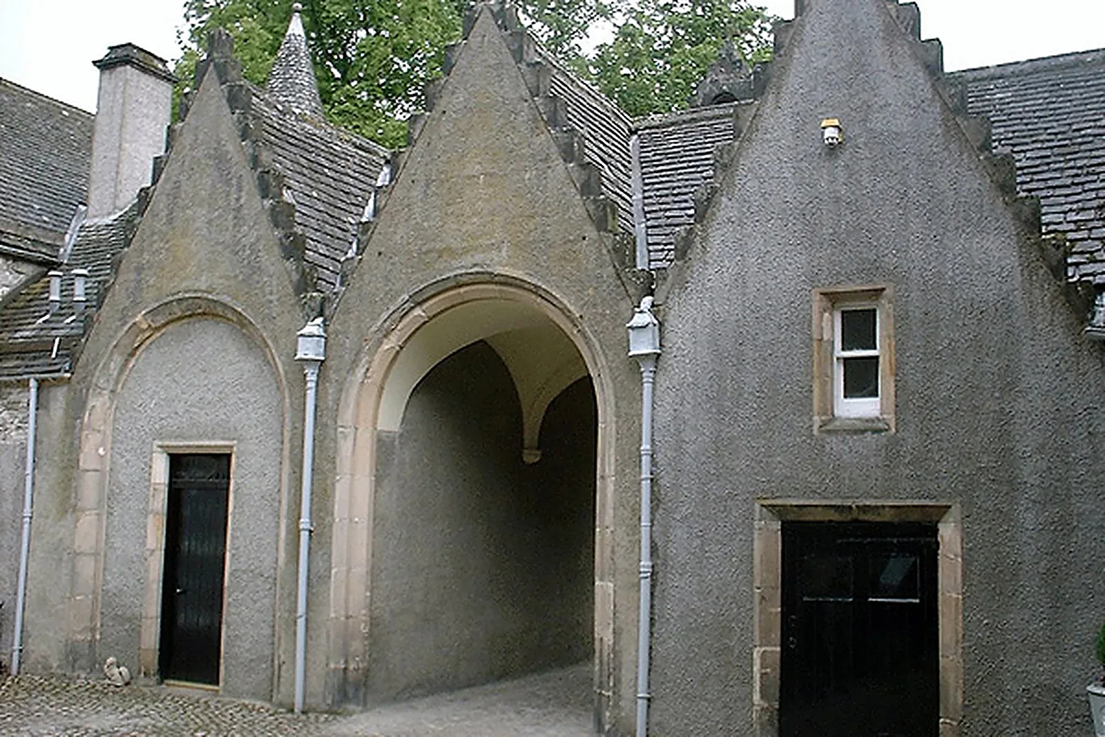 Ballindalloch Castle, Speyside, Moray — photograph 1