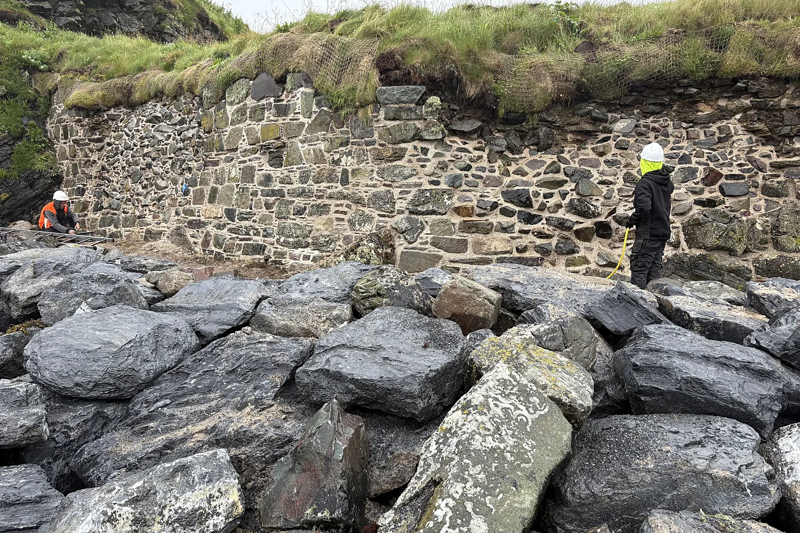 Dunyvaig Castle Phase 1 Conservation, Lagavulin Bay, Isle of Islay — photograph 2