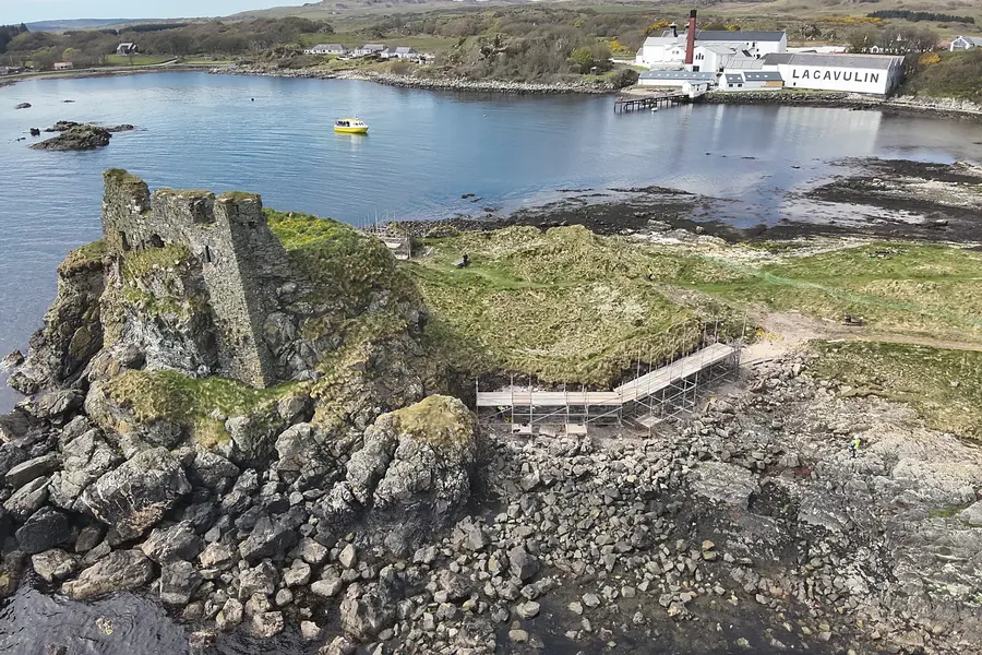 Dunyvaig Castle Phase 1 Conservation, Lagavulin Bay, Isle of Islay