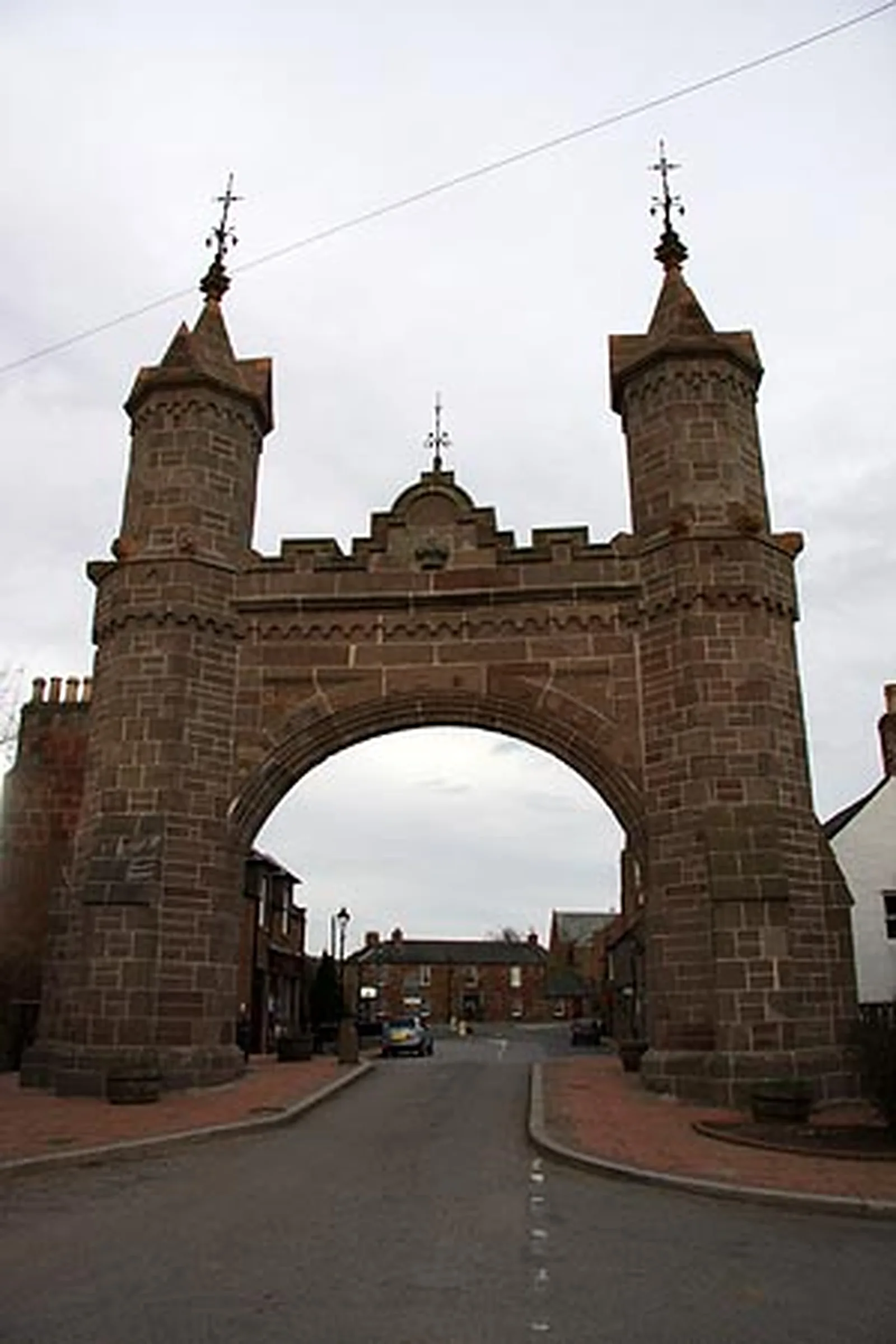 Fettercairn Arch, Fettercairn, Aberdeenshire — photograph 1