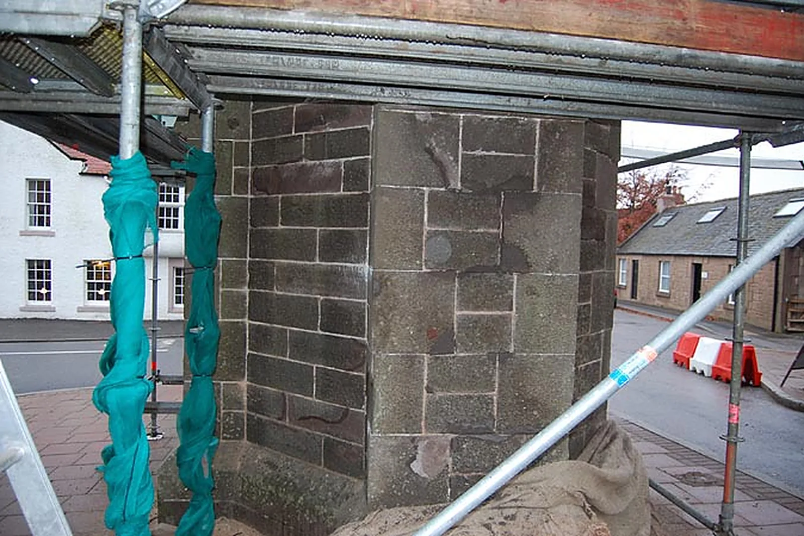 Fettercairn Arch, Fettercairn, Aberdeenshire — photograph 2