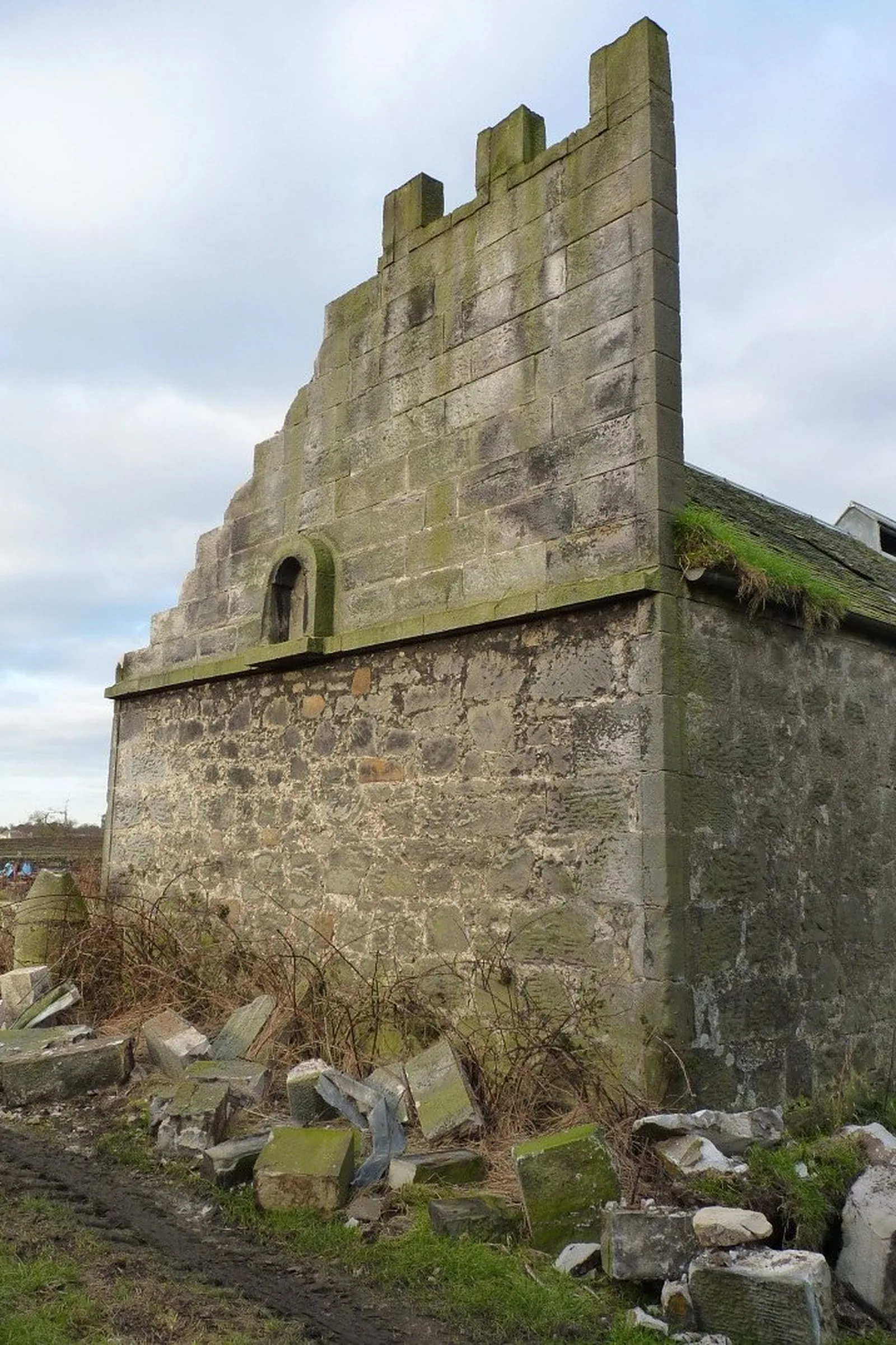 Logie Farm Steadings, Logie House Steading, Crossford, Dunfermline — photograph 2