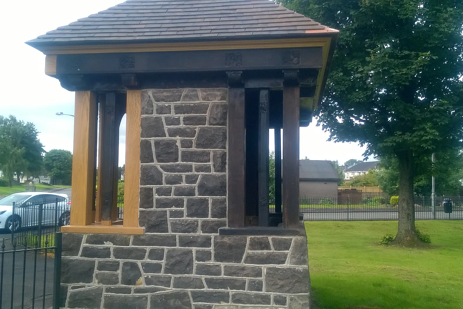 Tullibody War Memorial Lychgate, Lychgate Road, Tullibody — photograph 3