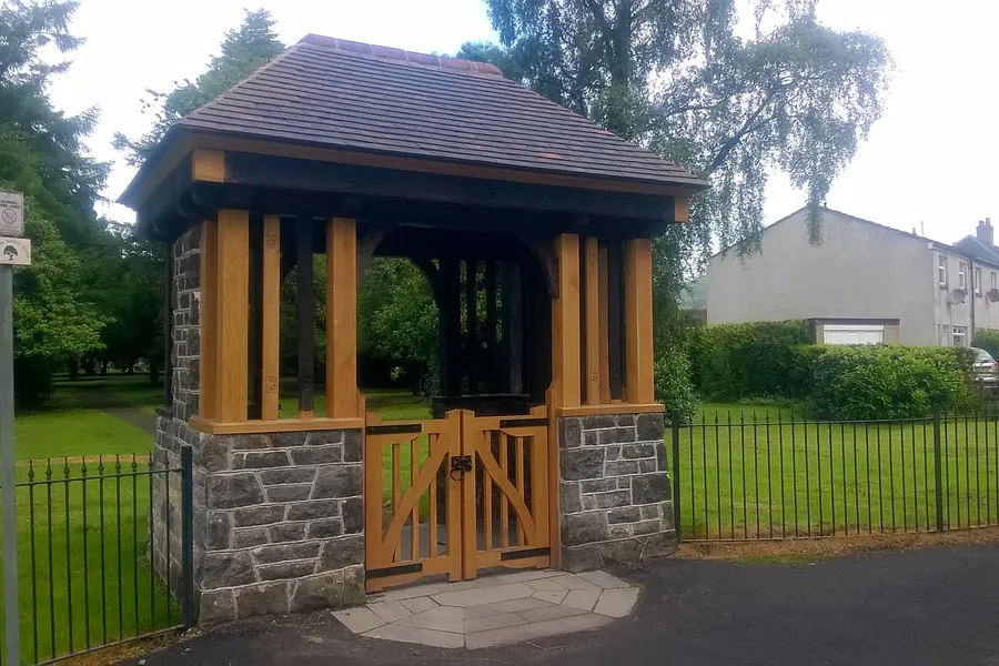 Tullibody War Memorial Lychgate, Lychgate Road, Tullibody
