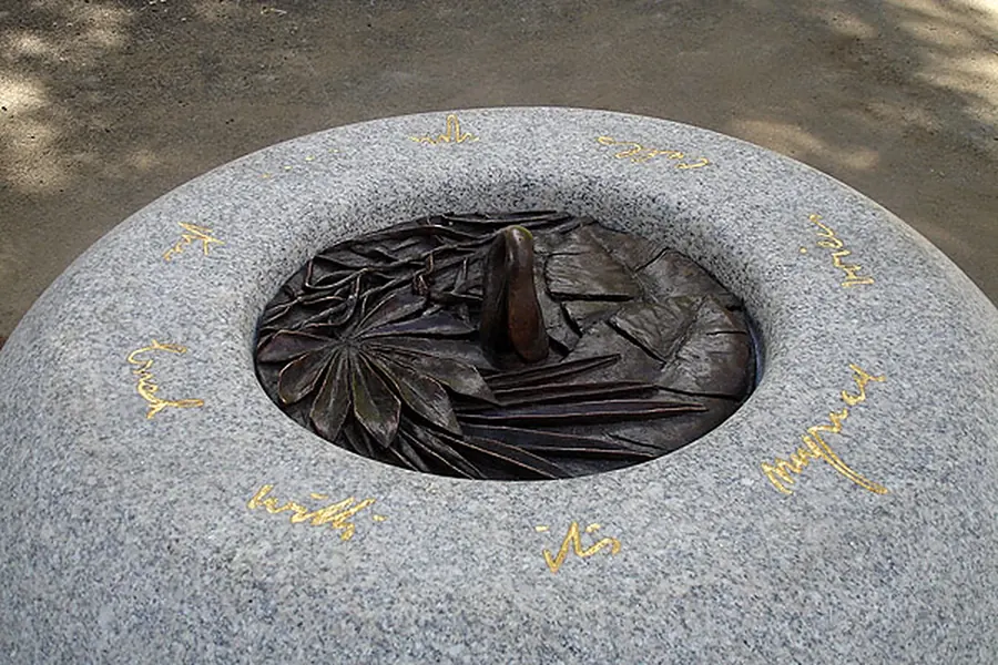 Mary Slessor Memorial, Union Terrace Gardens, Aberdeen