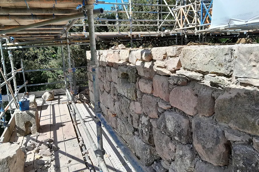 Rosslyn Castle, Chapel Loan, Roslin, Midlothian