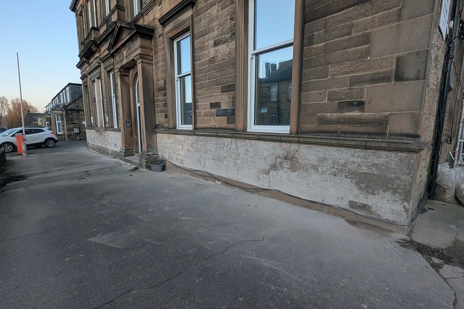 Silk House, Park Street, Falkirk — photograph 1